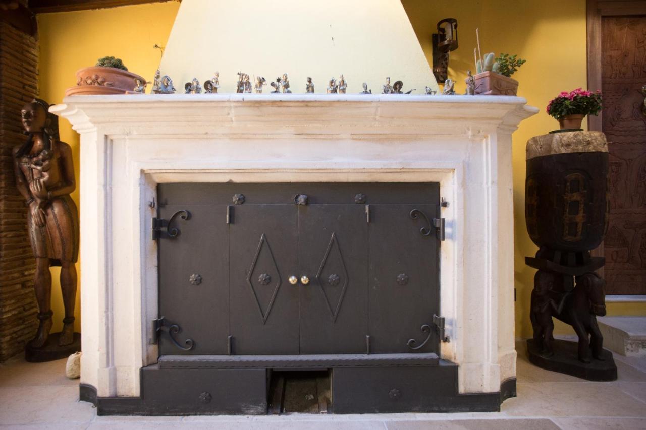 B&B Bone Novelle Dimora Storica Palazzo Zuzi L'Aquila Eksteriør billede
